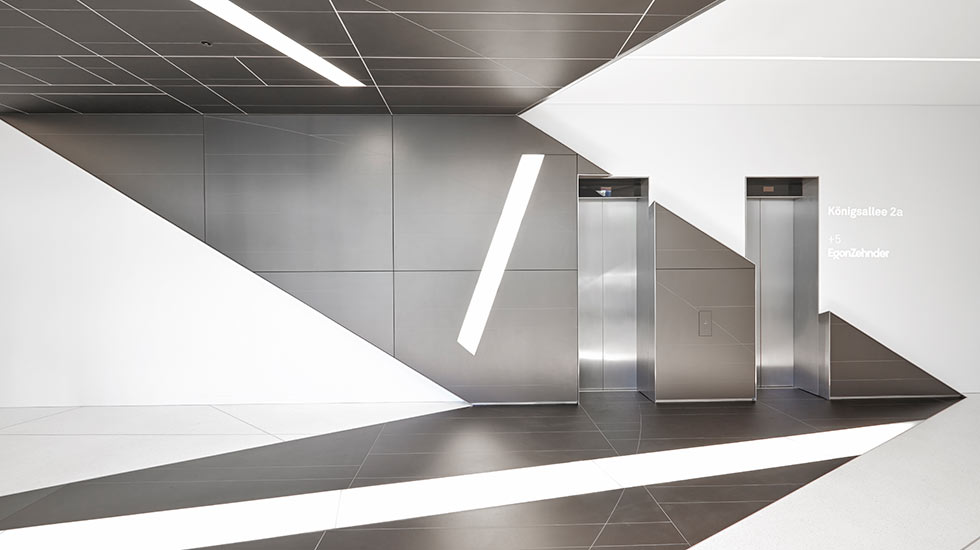 Konstruktiver Glasbau für Decken-, Wand- und Bodenverglasung der Lobbys 1 und 2 im Kö-Bogen, Düsseldorf